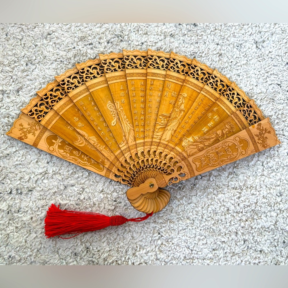 Unique Chinese Cedar Fan